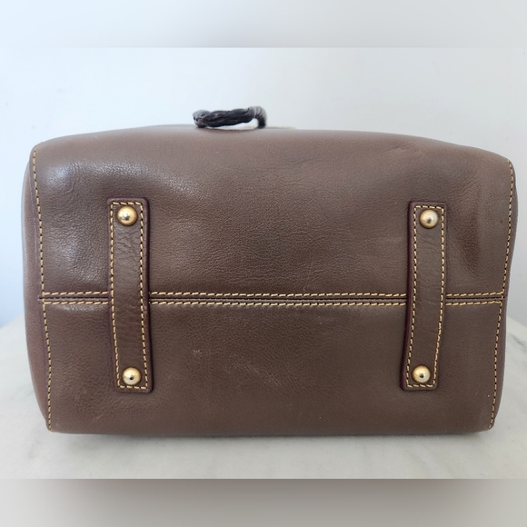 Elephant Dooney & Bourke Florentine Hattie Leather Bucket Bag & New Wallet - Picture 6 of 13